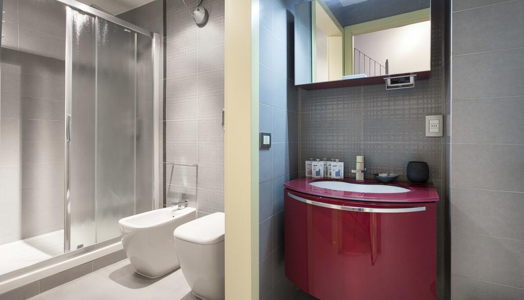 Italianway-Colombo 5 Apartment Milan Bagian luar foto