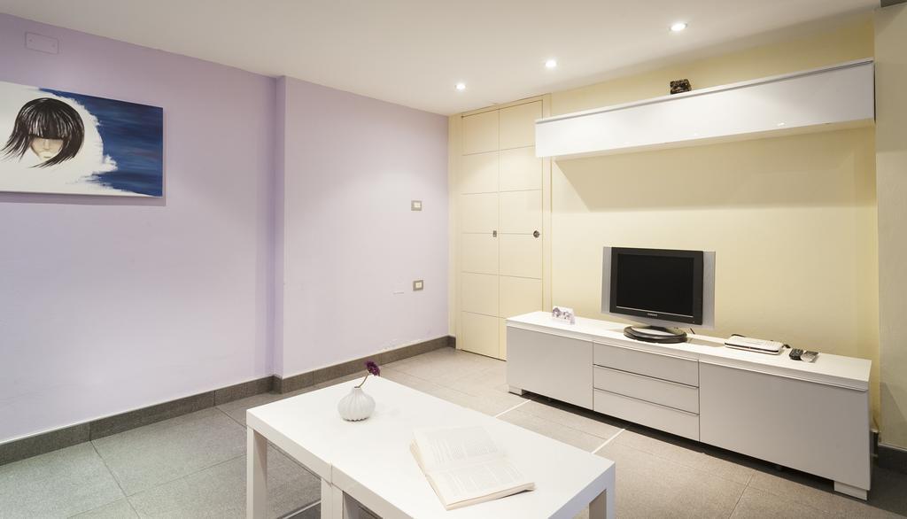 Italianway-Colombo 5 Apartment Milan Bagian luar foto